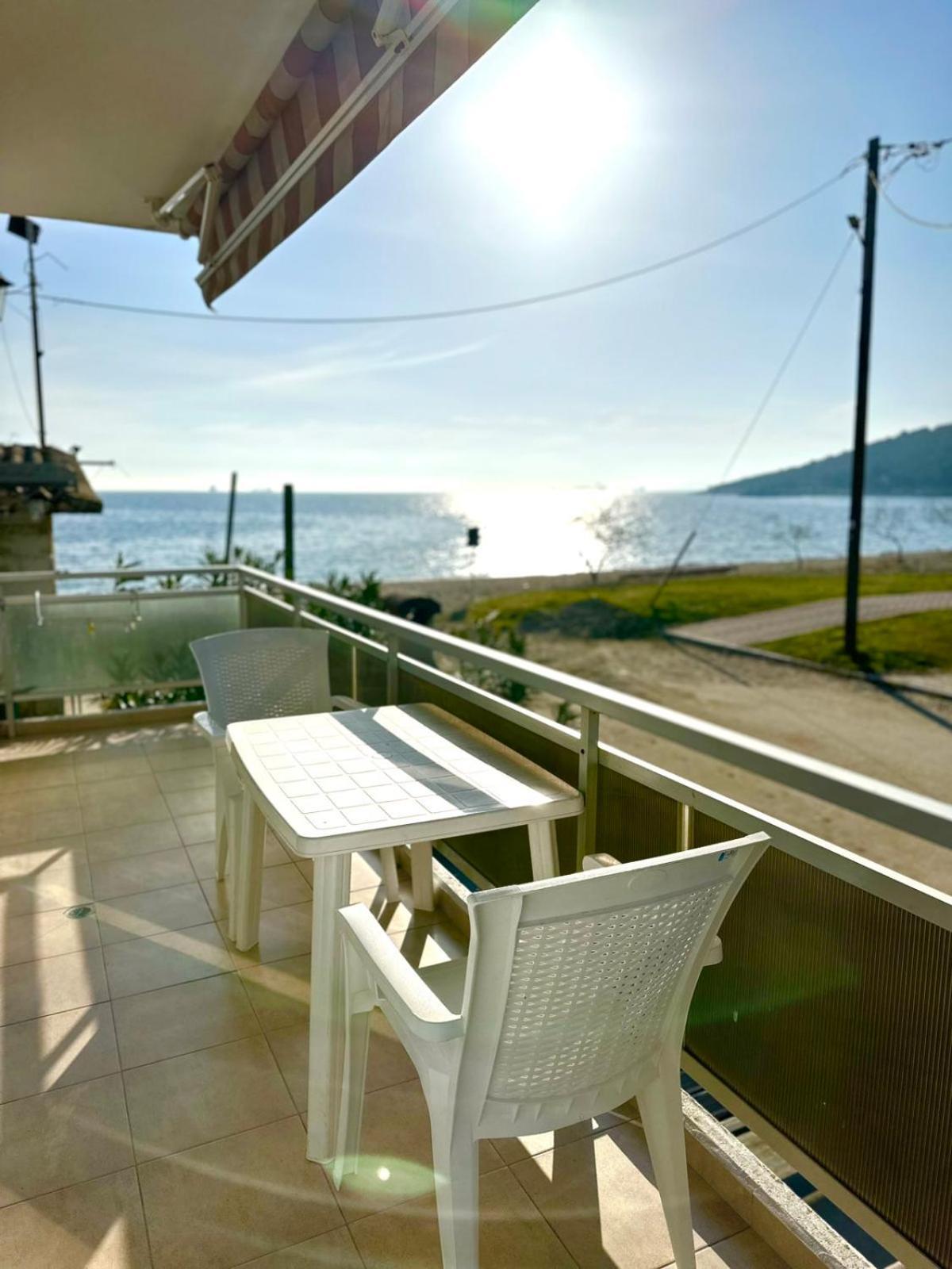 Ammos Apartments Nea Karvali Buitenkant foto